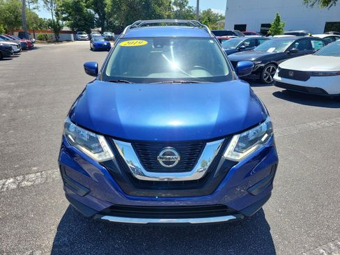 Used 2019 Nissan Rogue SV FWD image 4