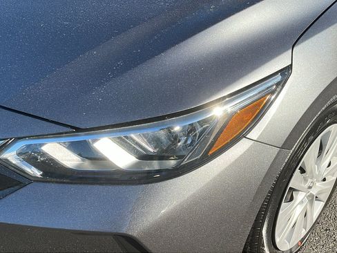 Used 2022 Nissan Sentra S image 8