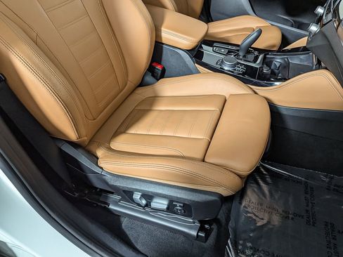 Used 2021 BMW X4 xDrive30i w/ M Sport Package image 33