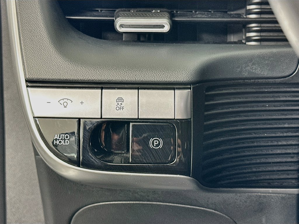 Certified 2024 Hyundai Ioniq 5 SE RWD image 10