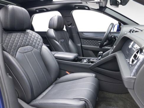 Used 2022 Bentley Bentayga Speed image 4