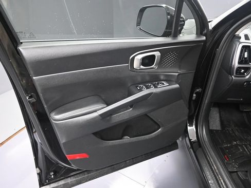 Used 2021 Kia Sorento EX FWD image 10