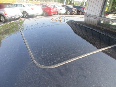 Used 2013 Lincoln MKZ FWD image 31