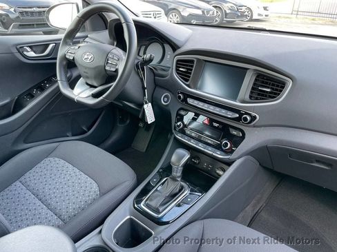 Used 2018 Hyundai Ioniq SEL w/ SEL Tech Package 02 FWD image 17