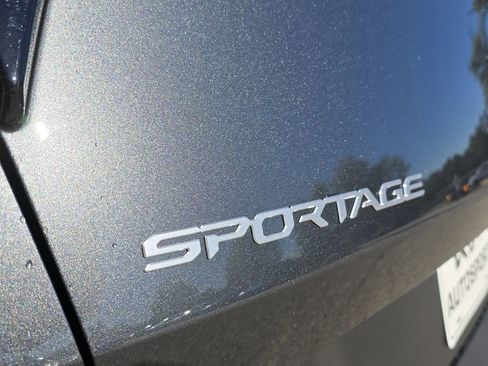 Certified 2025 Kia Sportage LX image 11