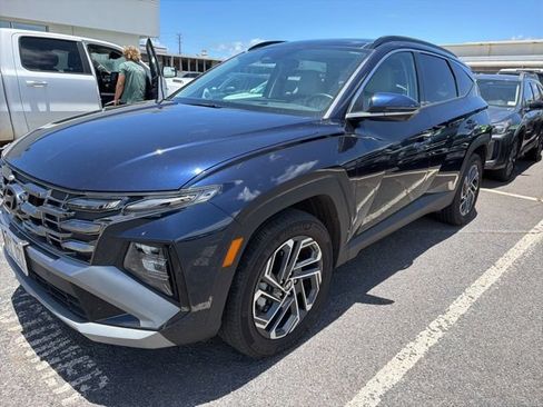 Used 2025 Hyundai Tucson Limited AWD/4WD image 2