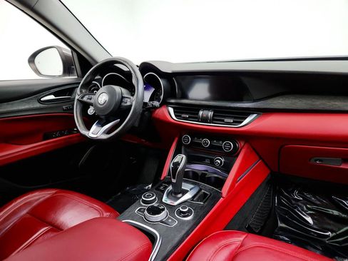 Used 2020 Alfa Romeo Stelvio Sport w/ Quick Order Package 22K Sport image 25