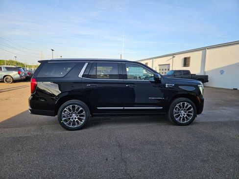 New 2026 GMC Yukon Denali w/ Sun & Power Step Package AWD/4WD image 7