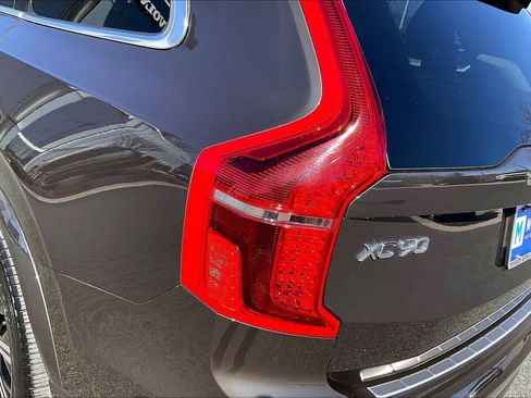Certified 2023 Volvo XC90 B5 Core w/ Protection Package Premier image 23