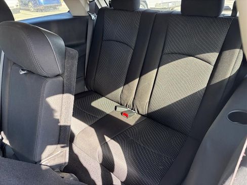 Used 2020 Dodge Journey SE w/ Blacktop Package FWD image 13