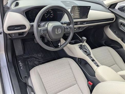 New 2026 Honda HR-V LX image 3