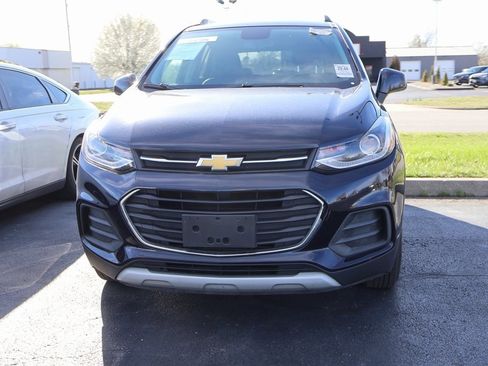 Used 2022 Chevrolet Trax LT w/ Driver Confidence Package image 11
