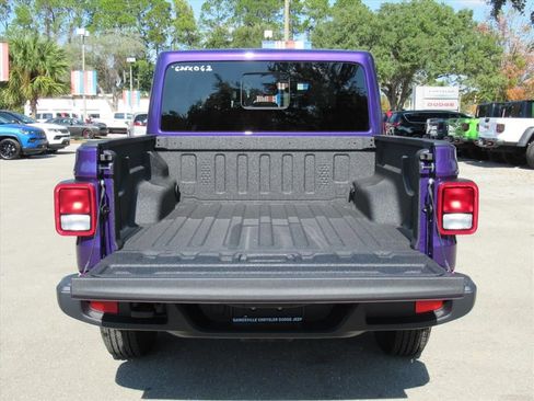 New 2026 Jeep Gladiator Sport image 6