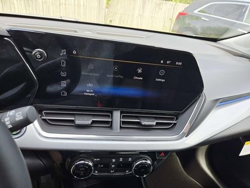 New 2026 Chevrolet Trax LT w/ Driver Confidence Package FWD image 18