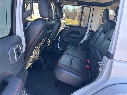 Used 2021 Jeep Wrangler Unlimited Rubicon image 18