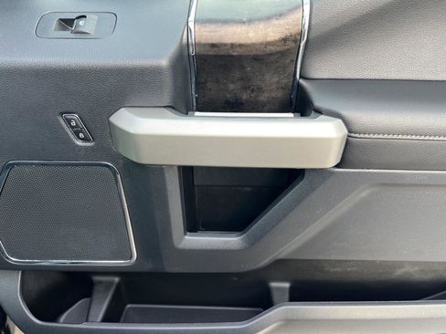 Used 2022 Ford F250 Lariat w/ Tremor Off-Road Package image 12