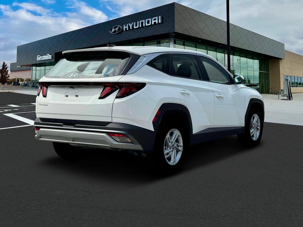 New 2025 Hyundai Tucson SE FWD image 7