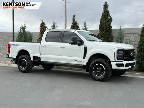 Used 2025 Ford F250 Platinum w/ Tremor Off-Road Package AWD/4WD image 12