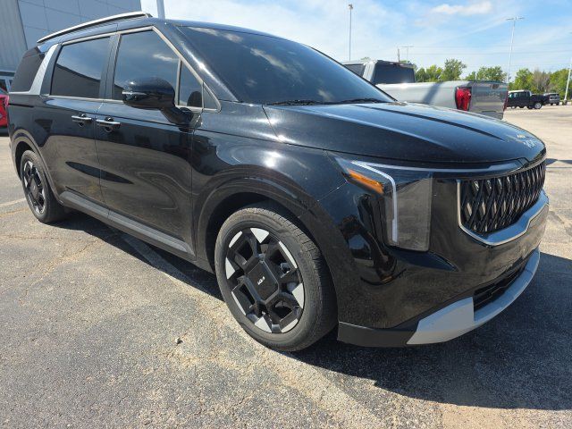 Used 2026 Kia Carnival EX FWD image 1