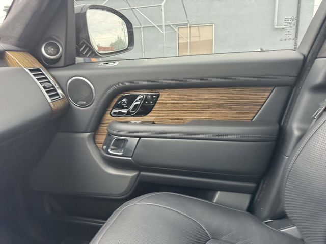 Used 2019 Land Rover Range Rover Supercharged AWD/4WD image 41