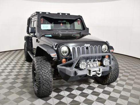 Used 2011 Jeep Wrangler Unlimited Sport AWD/4WD image 3