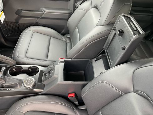 New 2025 Ford Bronco Badlands image 31