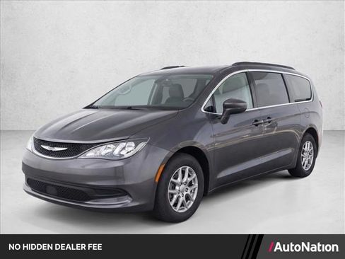 Used 2021 Chrysler Voyager Lxi FWD image 1
