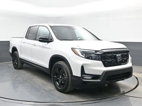 New 2026 Honda Ridgeline Black Edition image 2