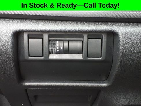 Certified 2025 Subaru Crosstrek 2.0i Premium AWD/4WD image 19