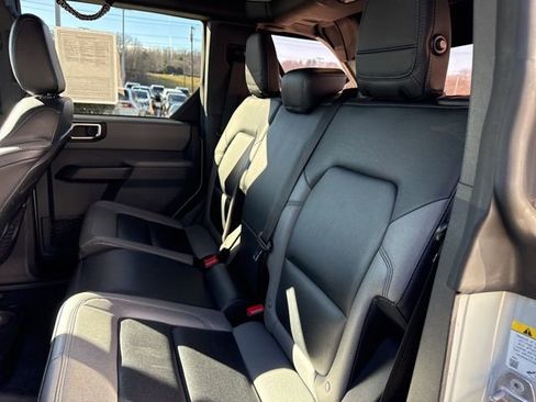 Used 2023 Ford Bronco Big Bend image 28