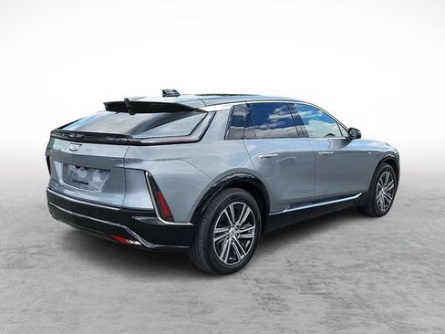 Used 2024 Cadillac Lyriq Luxury w/ LPO, Floor Liner Package RWD image 4