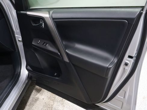 Used 2018 Toyota RAV4 XLE image 26