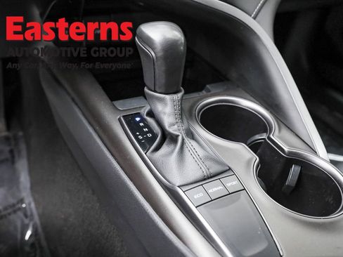 Used 2024 Toyota Camry SE FWD image 13