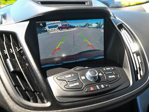 Used 2014 Ford Escape SE w/ Equipment Group 201A AWD/4WD image 37