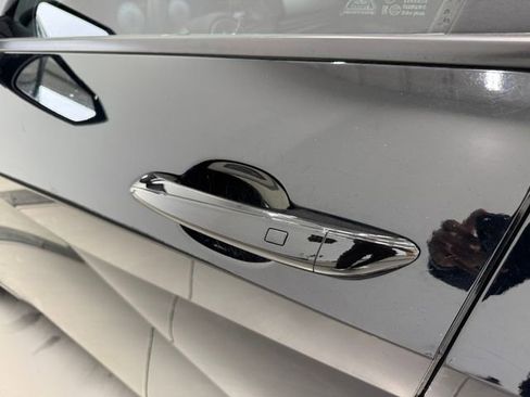 Used 2023 Hyundai Elantra SEL w/ Convenience Package image 36