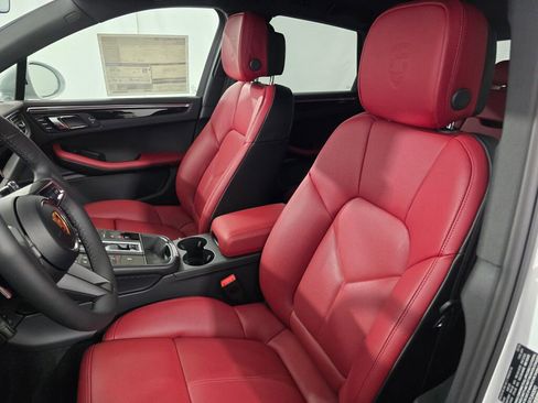 New 2026 Porsche Macan S AWD/4WD image 5