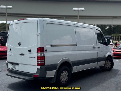 Used 2015 Mercedes-Benz Sprinter 2500 image 6