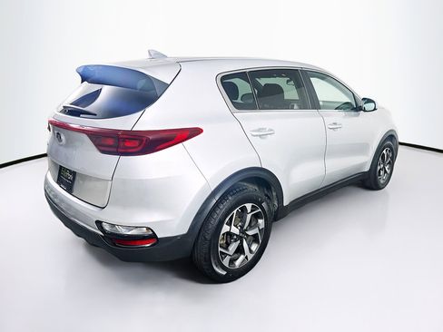 Used 2022 Kia Sportage LX image 9