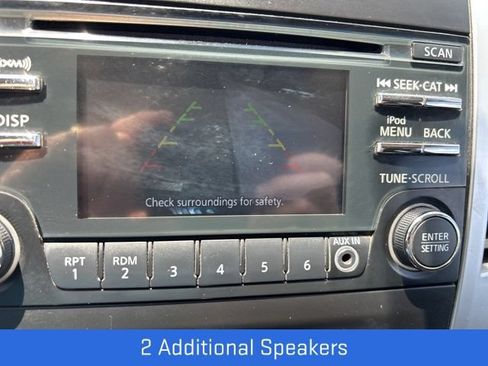 Used 2014 Nissan Frontier SV w/ SV Value Truck Package AWD/4WD image 5