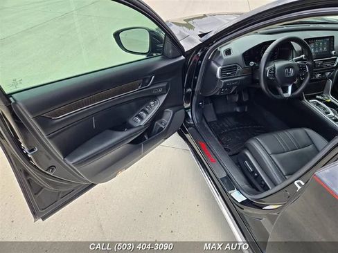 Used 2021 Honda Accord Touring image 10