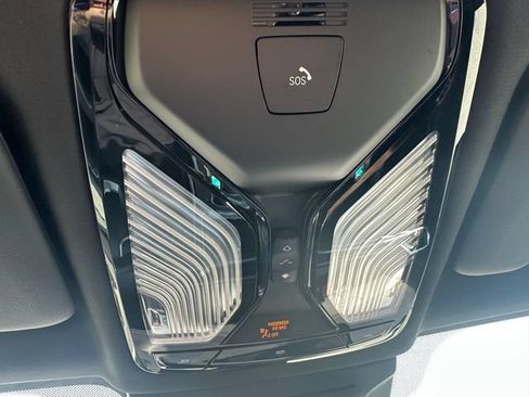 Used 2025 BMW X5 xDrive40i AWD/4WD image 18