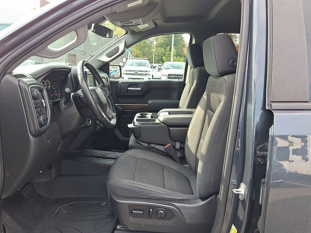 Used 2020 Chevrolet Silverado 1500 LT w/ All-Star Edition AWD/4WD image 17