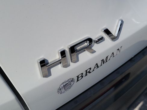 Certified 2024 Honda HR-V LX image 5