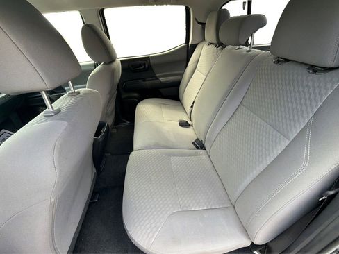 Used 2020 Toyota Tacoma SR w/ SR Convenience Package RWD image 10
