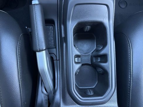 Used 2020 Jeep Wrangler Unlimited Sahara image 22