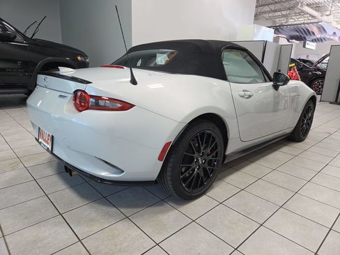 Used 2016 MAZDA MX-5 Miata Club w/ Brembo/BBS Package RWD image 13