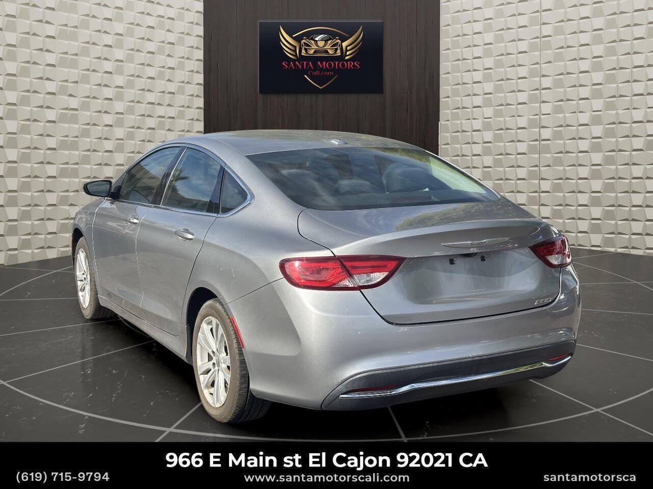 Used 2016 Chrysler 200 Limited w/ Convenience Group FWD image 4