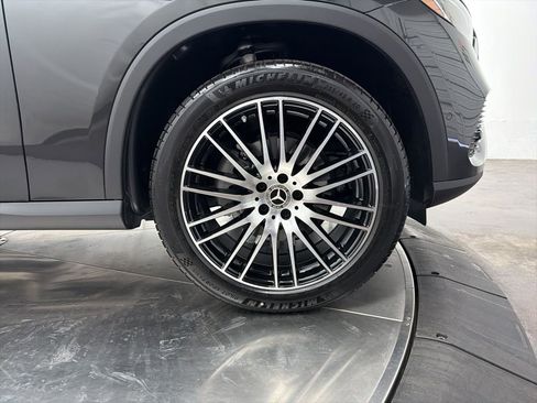 New 2026 Mercedes-Benz GLC 300 image 9