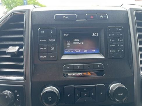 Used 2017 Ford F150 XLT AWD/4WD image 16