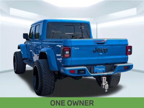 Used 2022 Jeep Gladiator Overland AWD/4WD image 4